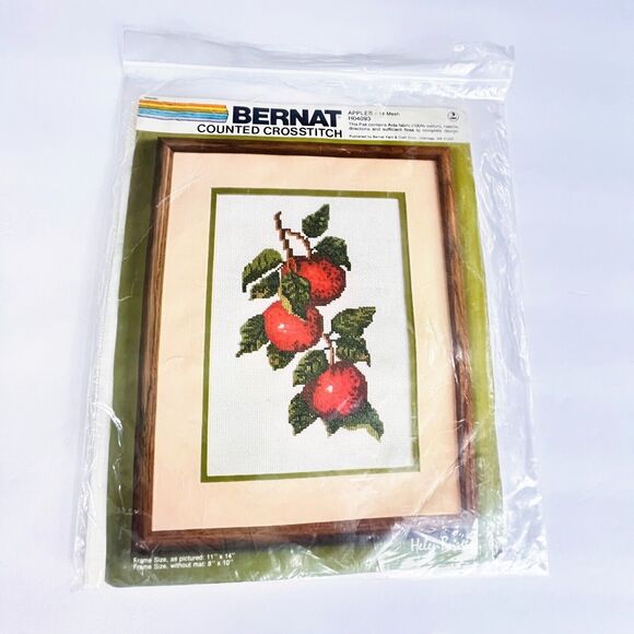 BERNAT H04093 Counted Cross Stitch Kit APPLES Helen Burgess 8x10 - Picture 2 of 4